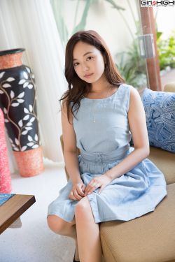 男按摩师舌头伸进去了电影
